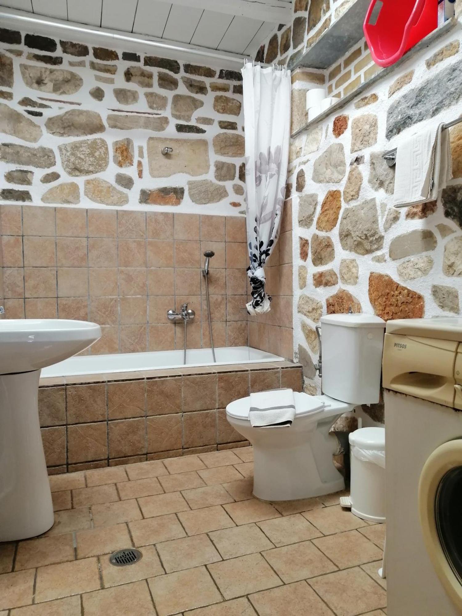 Athina Ecofarm Apartment Epidaurus Bilik gambar